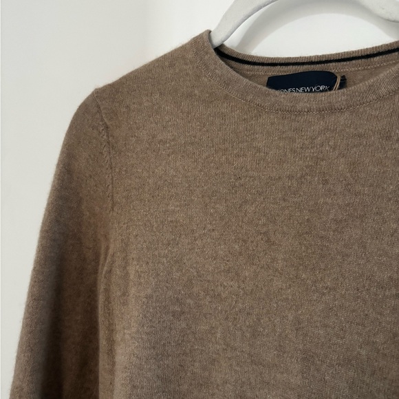 Jones New York Cashmere Crewneck Sweater - Picture 4 of 7
